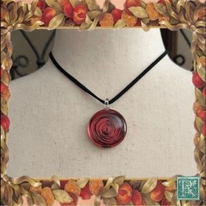 NWOT Glass Circular Wave Rose Art Pendant Necklace​